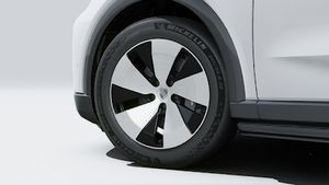 Exterior view of Cayenne Coupé Electric
