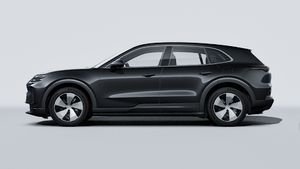 Zunanji pogled na Cayenne Electric na levi strani vozila