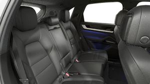 Pohľad do interiéru Cayenne E-Hybrid