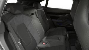 Pohľad do interiéru Taycan GTS Sport Turismo