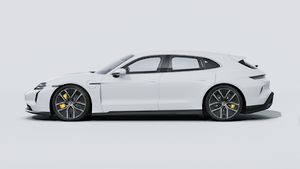 Pohľad zvonku na Taycan Turbo S Sport Turismo zobrazujúci ľavú stranu vozidla