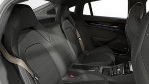 Vista interior de su Panamera Turbo E-Hybrid