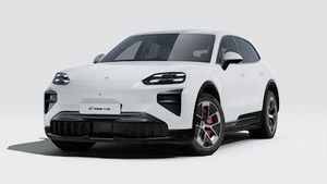 Exterior view of Cayenne Turbo Electric showing the front and left side of the car