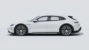 Exterior view of Taycan 4 Cross Turismo showing the left side of the car
