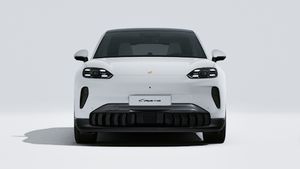 Vue extérieure de Cayenne Coupé Electric montrant l'avant de la voiture