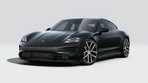 Vue extérieure de Taycan 4S Black Edition montrant l'avant et le côté gauche de la voiture