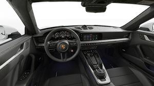 Direksiyon simidi ve gösterge panelini gösteren iç görünüm 911 Targa 4S
