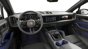 Direksiyon simidi ve gösterge panelini gösteren iç görünüm Cayenne Black Edition