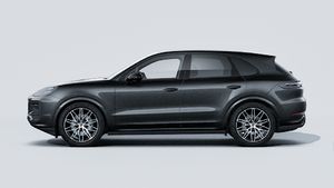 Cayenne Black Edition adresinin aracın sol tarafını gösteren dış görünümü
