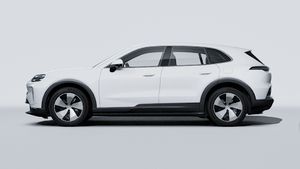 Cayenne Electric adresinin aracın sol tarafını gösteren dış görünümü