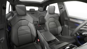 Ön koltukları gösteren iç görünüm Cayenne S Electric