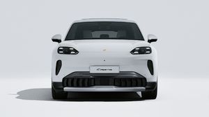 Cayenne S Electric adresinin aracın ön tarafını gösteren dış görünümü