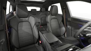 Ön koltukları gösteren iç görünüm Cayenne Turbo Electric