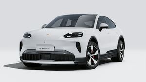 Cayenne S Coupé Electric adresinin aracın ön ve sol tarafını gösteren dış görünümü