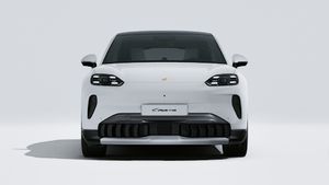 Cayenne S Coupé Electric adresinin aracın ön tarafını gösteren dış görünümü
