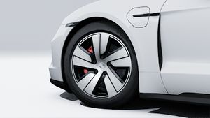 Dış görünüm Taycan 4S
