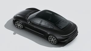 Taycan Black Edition adresinin yukarıdan görülen dış görünümü