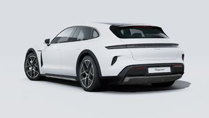 Taycan Turbo Cross Turismo adresinin aracın arka ve sol tarafını gösteren dış görünümü