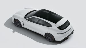 Taycan GTS Sport Turismo adresinin yukarıdan görülen dış görünümü