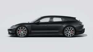 Taycan 4S Sport Turismo Black Edition adresinin aracın sol tarafını gösteren dış görünümü