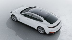 Panamera 4 adresinin yukarıdan görülen dış görünümü