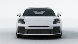 Panamera 4 E-Hybrid adresinin aracın ön tarafını gösteren dış görünümü