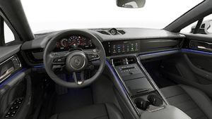 Direksiyon simidi ve gösterge panelini gösteren iç görünüm Panamera Turbo E-Hybrid