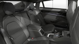 İç görünüm Panamera 4 E-Hybrid Executive