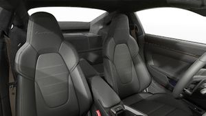 顯示911 Turbo S前座椅的內部視圖