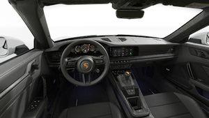 顯示911 GT3 S/C方向盤和儀表板的內部視圖