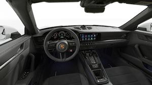 Вид зсередини з рульовим колесом і панеллю приладів 911 Carrera GTS Cabriolet