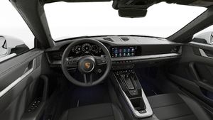 Вид зсередини з рульовим колесом і панеллю приладів 911 Carrera Cabriolet