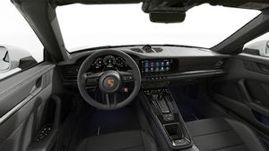 Вид зсередини з рульовим колесом і панеллю приладів 911 Carrera 4 GTS Cabriolet