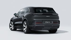 Зовнішній вигляд Cayenne Electric , що показує задню і ліву сторону автомобіля