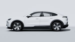 Зовнішній вигляд Cayenne Coupé Electric , що показує лівий бік автомобіля