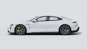 Зовнішній вигляд Taycan Turbo S , що показує лівий бік автомобіля