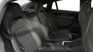 Внутрішній вигляд інтер'єру Panamera 4