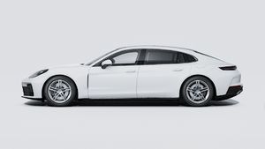 Зовнішній вигляд Panamera 4 E-Hybrid Executive , що показує лівий бік автомобіля