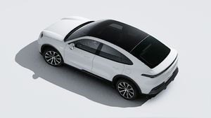 Exterior view of Cayenne Coupe Electric seen from above
