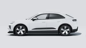 Exterior view of Macan showing the left side of the car