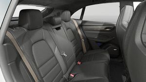 Interior view of Macan Turbo