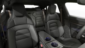 Interior view showing the front seats of Taycan Turbo