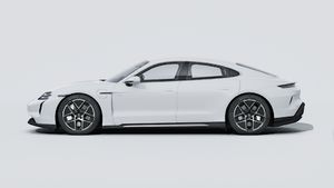Exterior view of Taycan Turbo showing the left side of the car