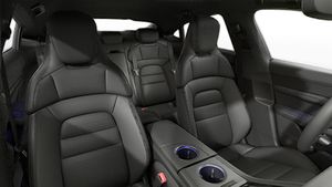 Interior view showing the front seats of Taycan 4S