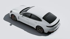 Exterior view of Panamera Turbo E-Hybrid seen from above