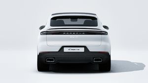 Exterior view of Cayenne Coupé showing the rear of the car