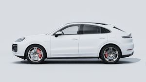 Exterior view of Cayenne Turbo E-Hybrid Coupé showing the left side of the car