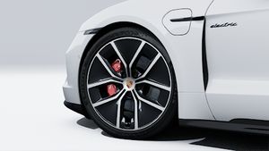 Exterior view of Taycan 4S Black Edition