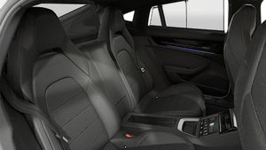 Interior view of Panamera 4 E-Hybrid