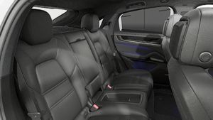 Interior view of Cayenne Coupé Black Edition